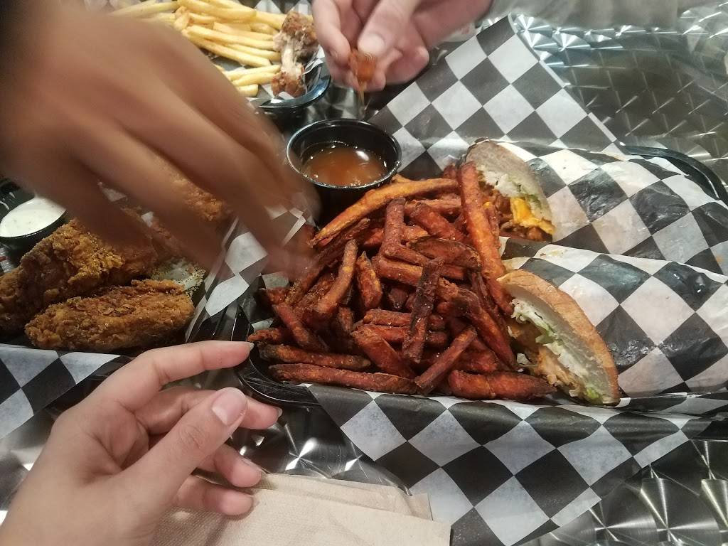 The Wingyard | restaurant | 245 Eleventh St, Tracy, CA 95376, USA | 2096661570 OR +1 209-666-1570