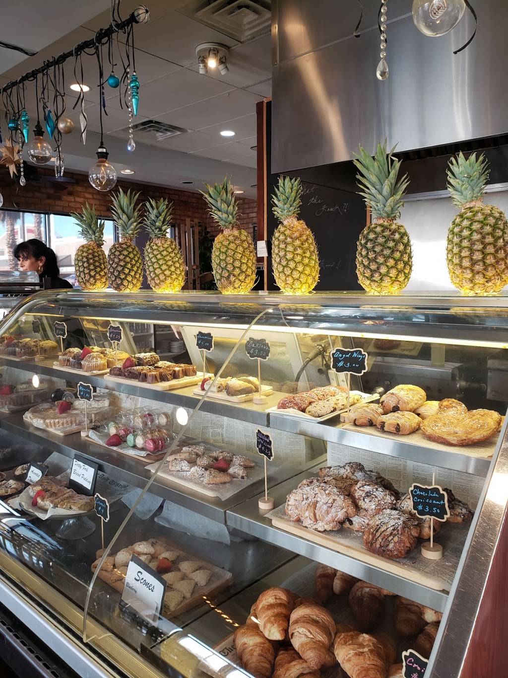 Dirty Fork | restaurant | 3655 S Durango Dr #29, Las Vegas, NV 89147, USA | 7029822111 OR +1 702-982-2111