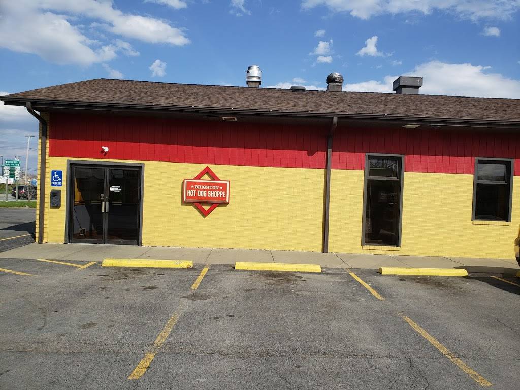 Brighton Hot Dog Shoppe | restaurant | 2625 Constitution Blvd, Beaver Falls, PA 15010, USA | 7248471000 OR +1 724-847-1000