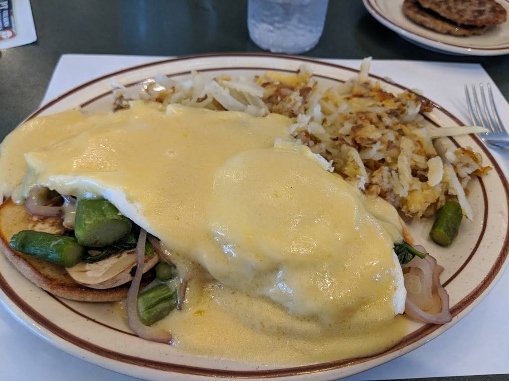 Cs Restaurant & Bakery | restaurant | 2550 Allen Blvd, Middleton, WI 53562, USA | 6088364700 OR +1 608-836-4700