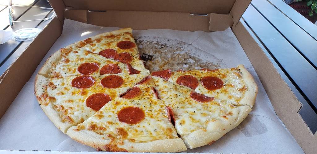 Angelos Pizzeria & Ice Cream | restaurant | 8162 Euclid Chardon Rd, Kirtland, OH 44094, USA | 4402564000 OR +1 440-256-4000