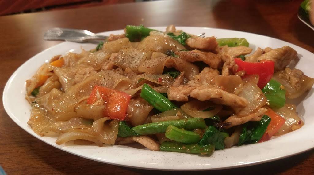 Mays Thai Kitchen | restaurant | 3832 E Anaheim St, Long Beach, CA 90804, USA | 5624943003 OR +1 562-494-3003