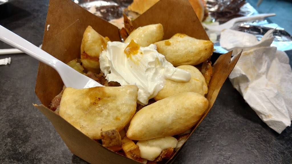 Philthy Phillys | restaurant | 2573 Victoria Park Ave, Scarborough, ON M1T 1A4, Canada | 4167925757 OR +1 416-792-5757