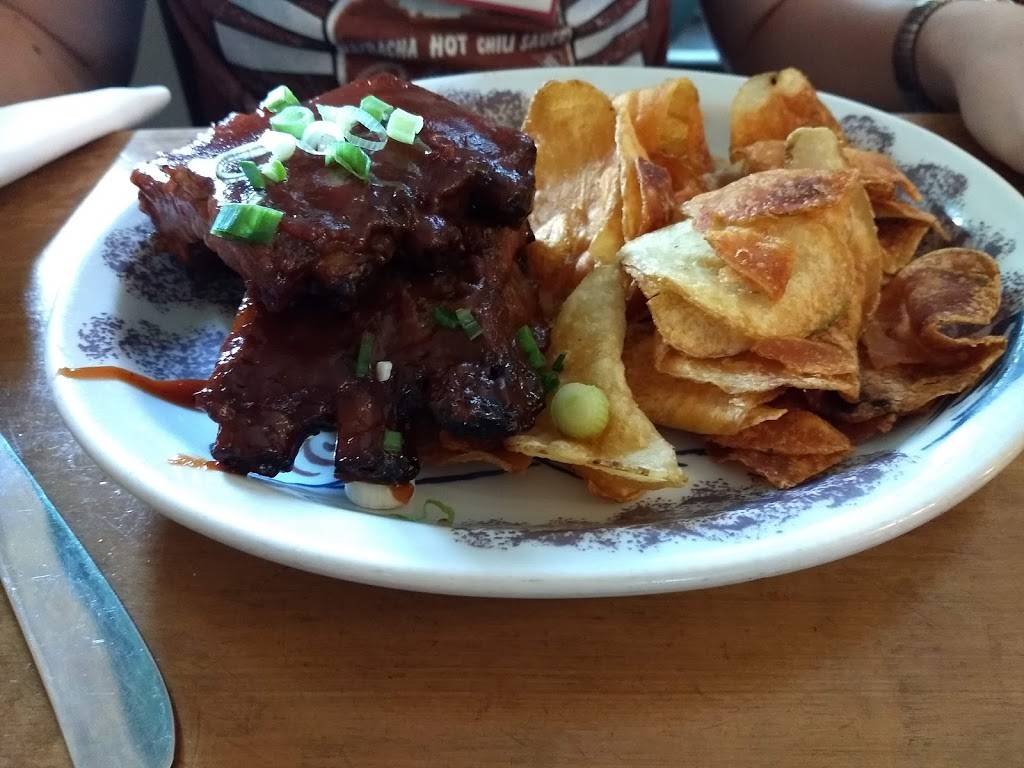 Josiah Chownings Tavern | restaurant | 109 E Duke of Gloucester St, Williamsburg, VA 23185, USA | 8004478679 OR +1 800-447-8679