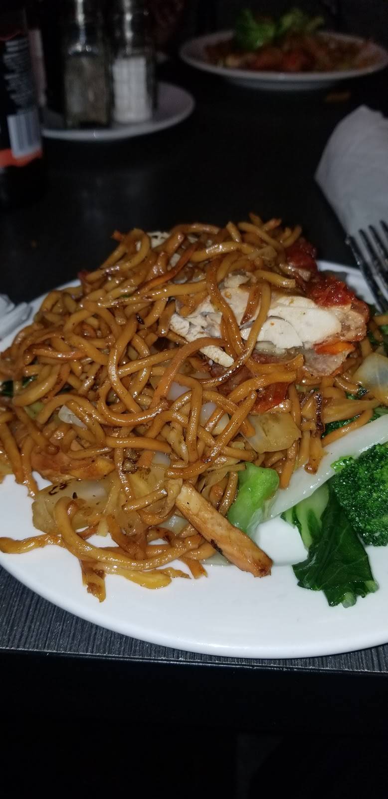 Caribbean Heat 2 | restaurant | 1530 Albion Rd, Etobicoke, ON M9V 1B4, Canada | 4166402371 OR +1 416-640-2371