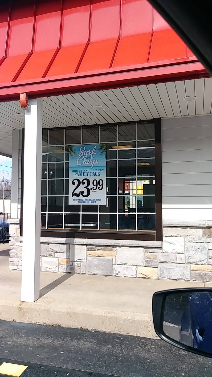 Lees Famous Recipe Chicken | restaurant | 820 Riverview Dr, Kalamazoo, MI 49048, USA | 2693812898 OR +1 269-381-2898