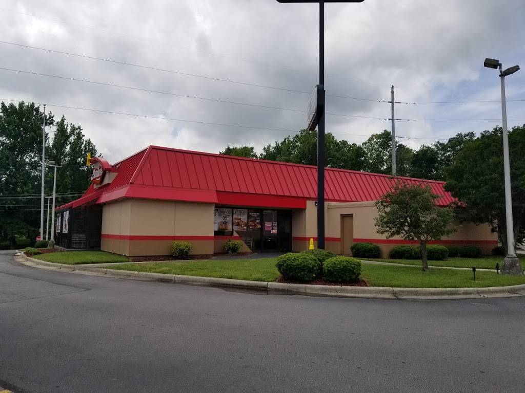 Hardees | restaurant | 916 Virginia Ave, Clarksville, VA 23927, USA | 4343742391 OR +1 434-374-2391