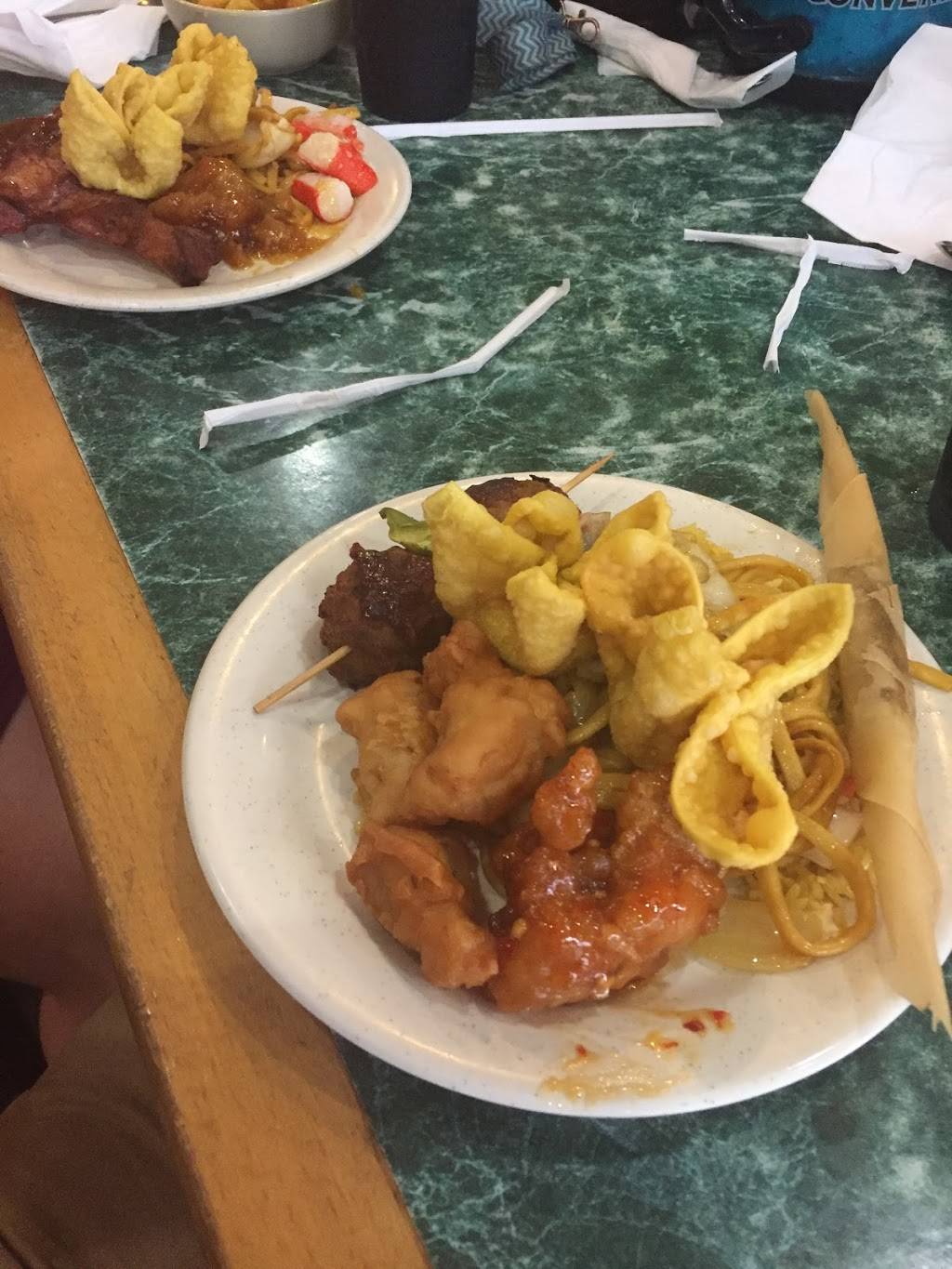 New China Super Buffet | restaurant | 617 N Belt Hwy, St Joseph, MO 64506, USA | 8162338898 OR +1 816-233-8898