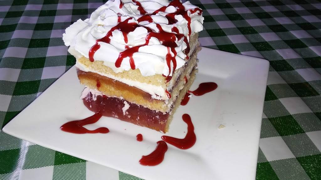 Haydens Crossing | restaurant | 107 N Water St, Wilmington, IL 60481, USA | 8154765925 OR +1 815-476-5925