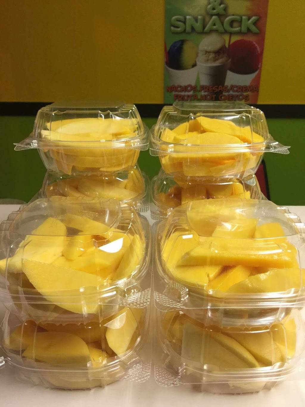 Rey Regio Snowcone | meal takeaway | 646 10th St, Hempstead, TX 77445, USA | 9799215023 OR +1 979-921-5023