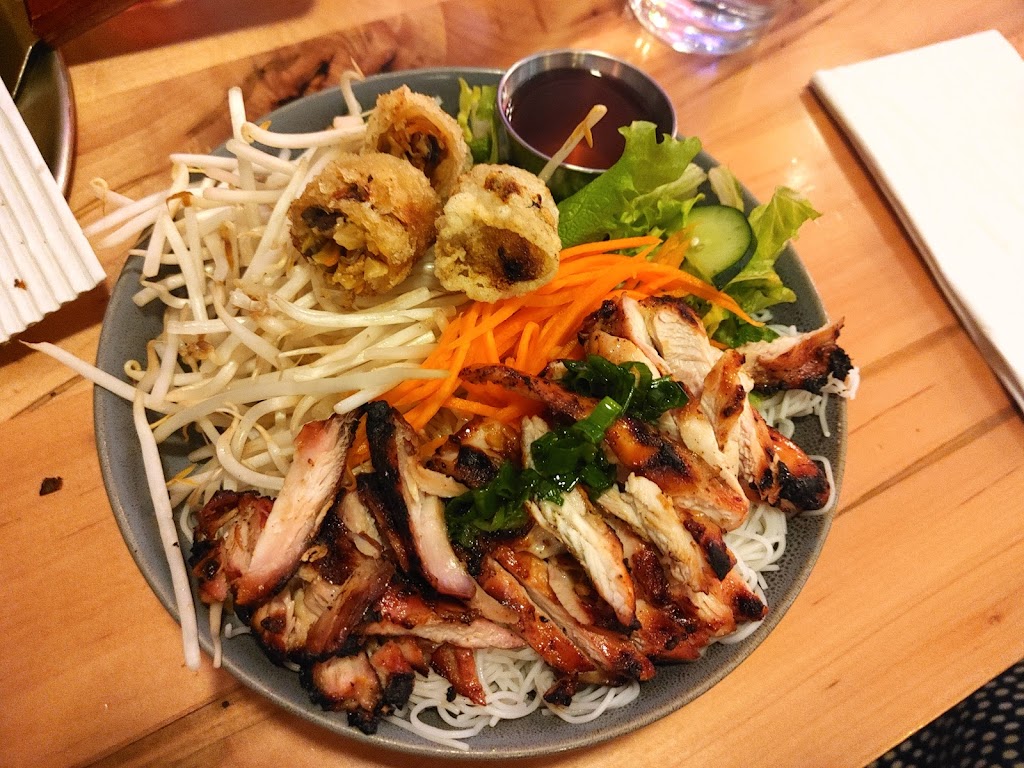 Phorage WeHo | restaurant | 7326 Santa Monica Blvd #10, Los Angeles, CA 90046, USA | 3233662644 OR +1 323-366-2644