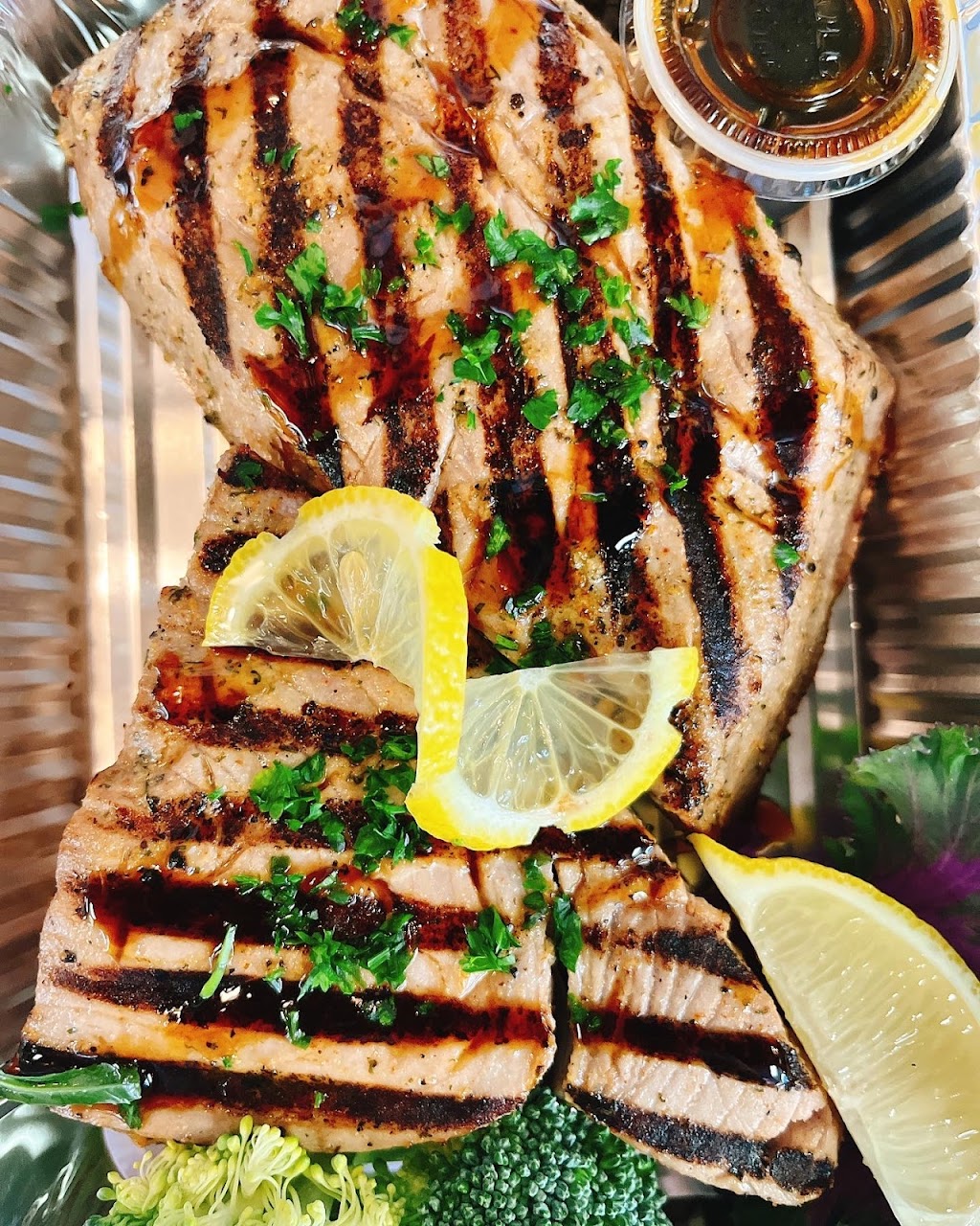 Seafood USA | restaurant | 330 W Lancaster Ave, Wayne, PA 19087, USA | 6106872351 OR +1 610-687-2351