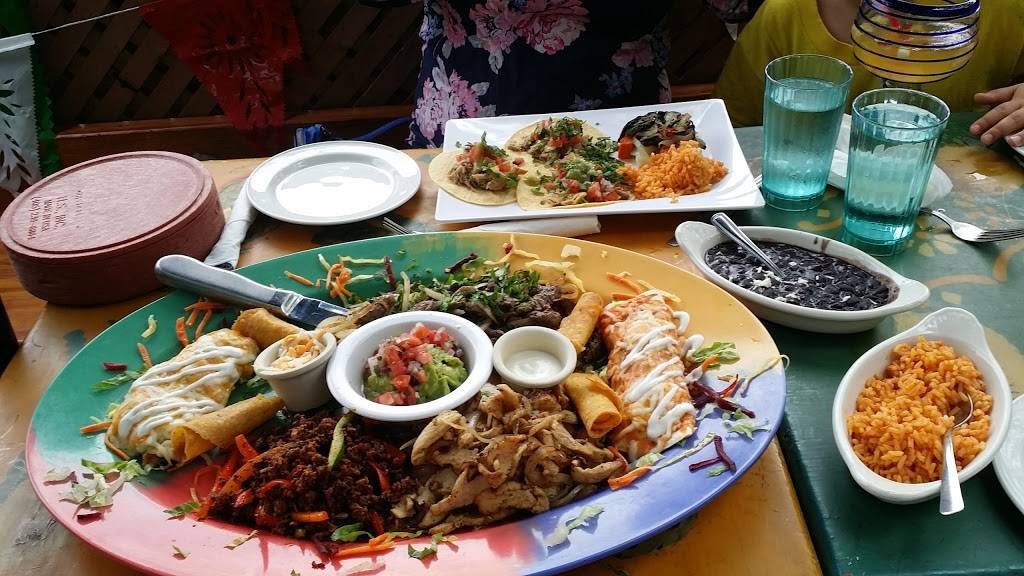 Mariachis Restaurant | restaurant | 2084 Yonge St, Toronto, ON M4S 2A3, Canada | 4164817111 OR +1 416-481-7111