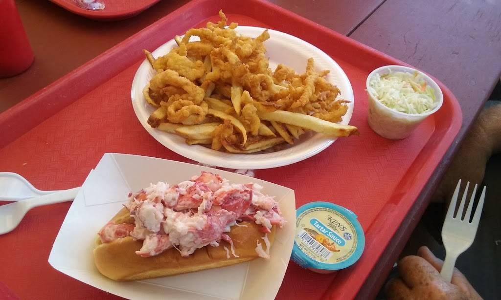 Bobs Seafood | restaurant | 901 Roosevelt Trail, Windham, ME 04062, USA | 2078932882 OR +1 207-893-2882