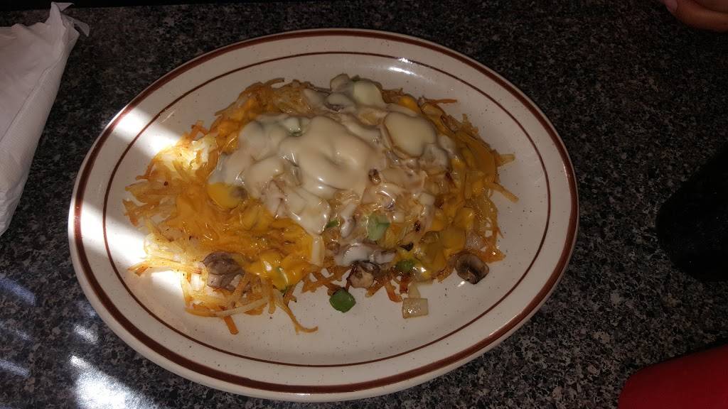 Ricks Wagon Wheel Restaurant | restaurant | 68 Monroe St, Floyd, IA 50435, USA | 6413982390 OR +1 641-398-2390