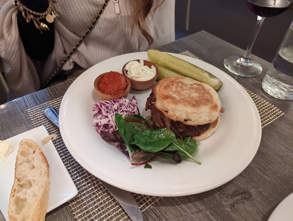 Sconset Café | restaurant | 8 Main St, Siasconset, MA 02564, USA | 5082574008 OR +1 508-257-4008