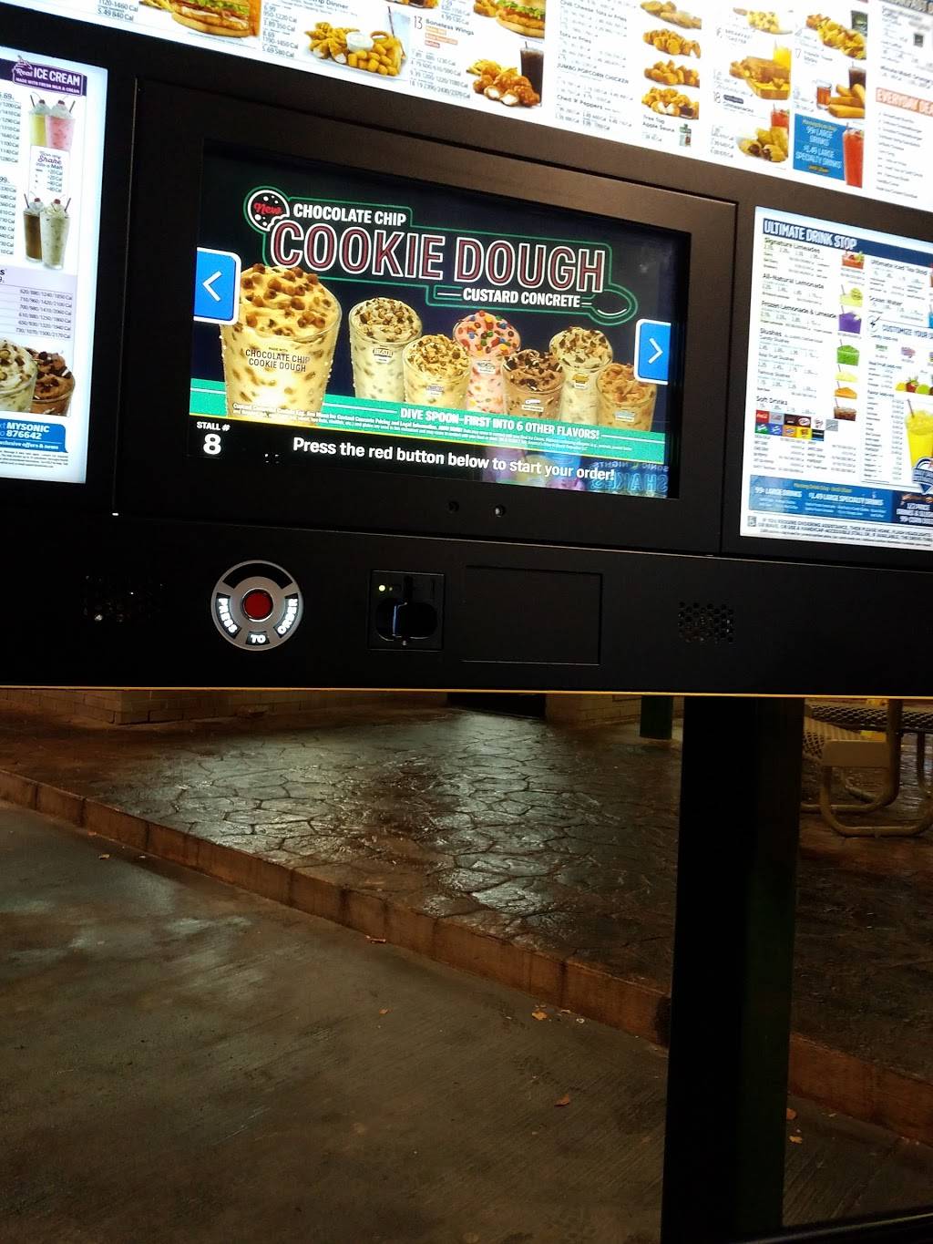 Sonic Drive-In | restaurant | 414 E Main St, Brownsville, TN 38012, USA | 7317724184 OR +1 731-772-4184