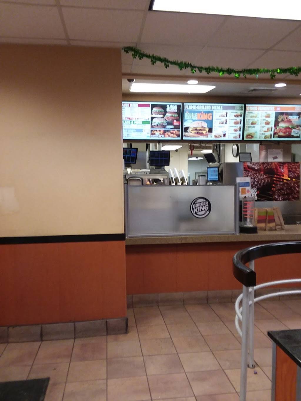 Burger King | restaurant | 2345 S Pulaski Rd, Chicago, IL 60623, USA | 7732778424 OR +1 773-277-8424