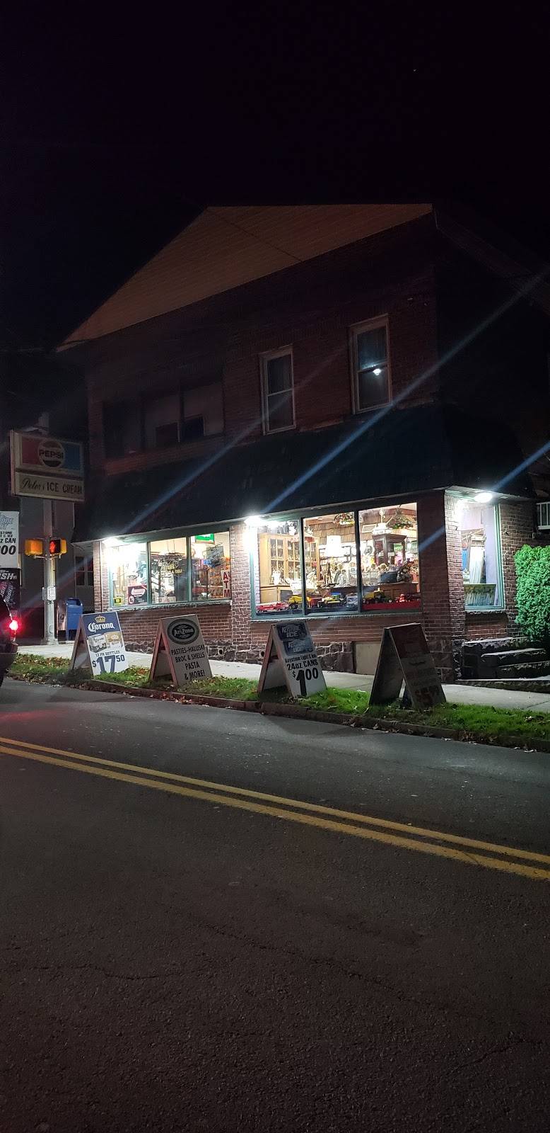 Peters Ice Cream & Deli | restaurant | 159 Blackman St, Wilkes-Barre, PA 18702, USA | 5708257044 OR +1 570-825-7044