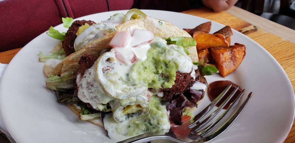 Majani Restaurant | restaurant | 7167 S Exchange Ave, Chicago, IL 60649, USA | 7733594019 OR +1 773-359-4019