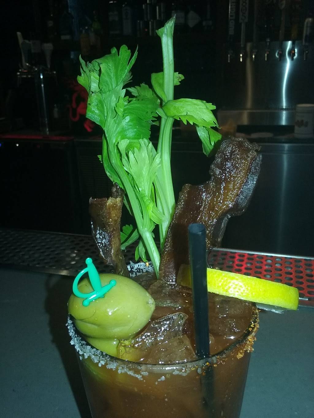 Haucks Grill | restaurant | 142 W Main St, Turlock, CA 95380, USA | 2092502653 OR +1 209-250-2653