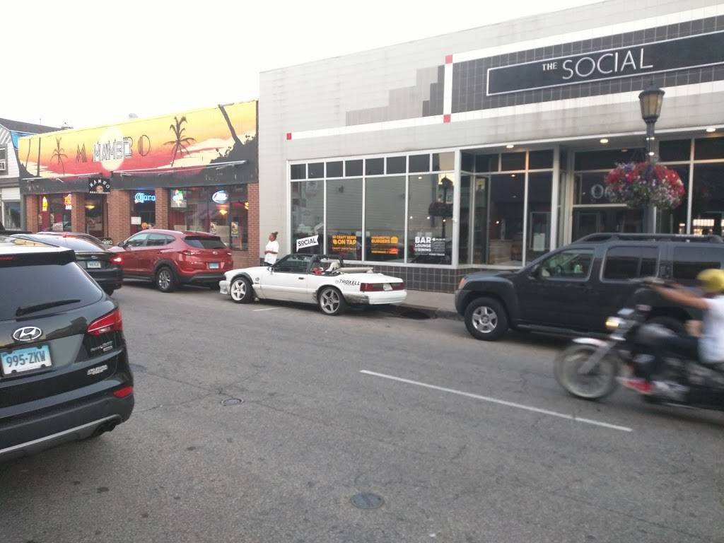 The Social Bar + Kitchen | restaurant | 208 Bank St, New London, CT 06320, USA | 8604426900 OR +1 860-442-6900