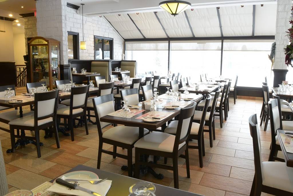 Casa Grecque | restaurant | 10460 Boulevard de lOrmière, Québec, QC G2B 3L3, Canada | 4188420440 OR +1 418-842-0440