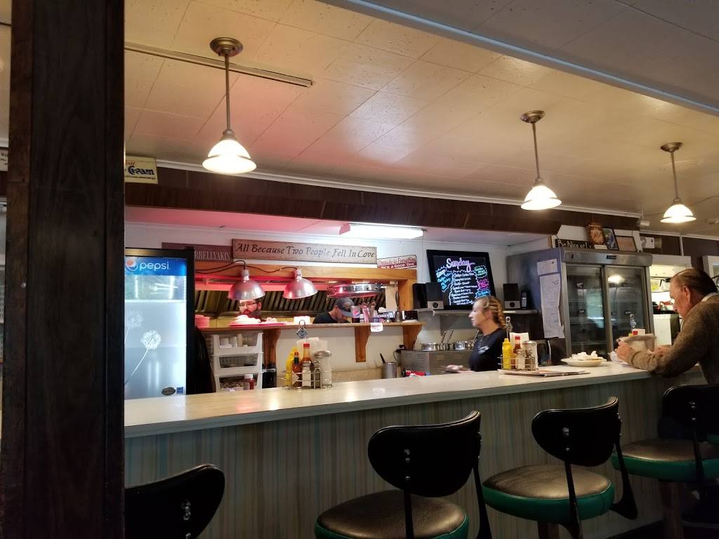 Classic Chefs | restaurant | 380 N Catherine, Montour Falls, NY 14865, USA | 6075359975 OR +1 607-535-9975