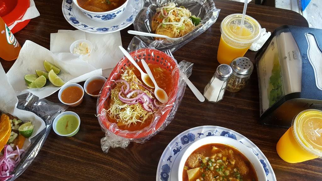 Tortas Ahogadas Tradicion Tapatia | restaurant | 2003 Story Rd, San Jose, CA 95122, USA | 4086188958 OR +1 408-618-8958