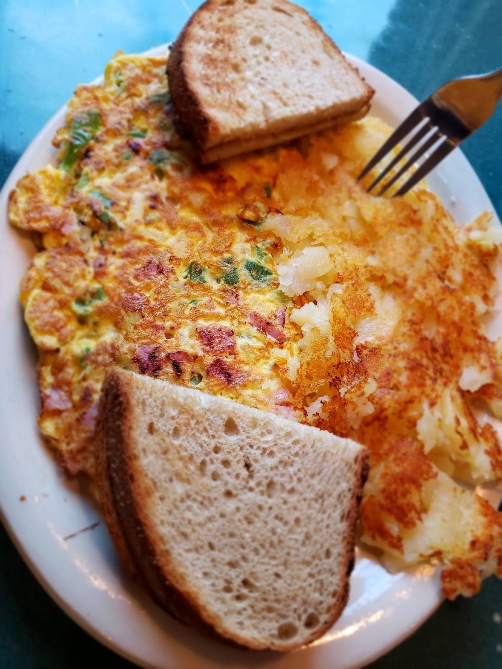 Smileys Diner - Wilmington | restaurant | 1300 Veale Rd, Wilmington, DE 19810, USA | 3025434377 OR +1 302-543-4377