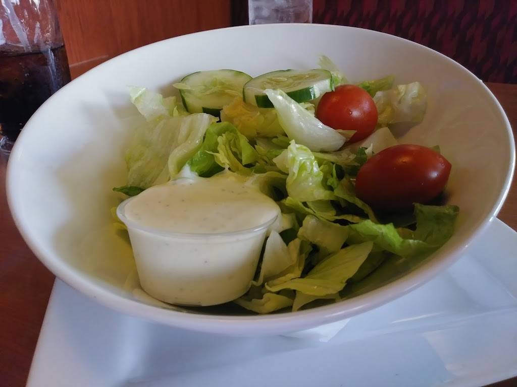 Finos Family Dining | restaurant | 5115 Dixie Hwy, Waterford Twp, MI 48329, USA | 2486189141 OR +1 248-618-9141