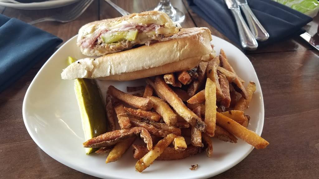 Cliff House Restaurant | restaurant | Stowe, VT 05672, USA | 8022533665 OR +1 802-253-3665