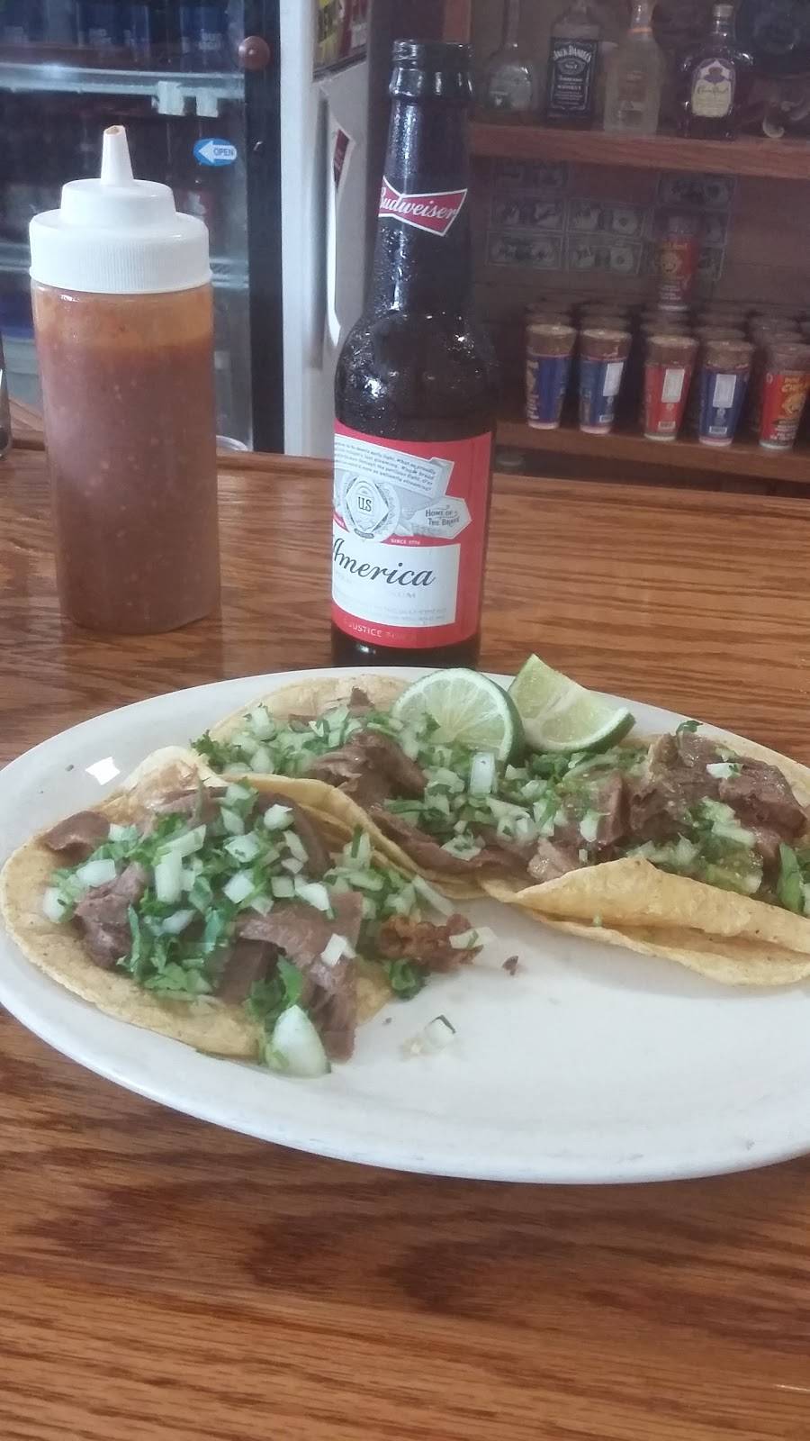 De La O Restaurant & Bar | restaurant | 720 Illinois Ave, Mendota, IL 61342, USA | 8155396871 OR +1 815-539-6871