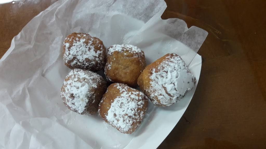 JJ Fish & Chicken | restaurant | 941 W Grand Ave, Oakland, CA 94607, USA | 5104441870 OR +1 510-444-1870