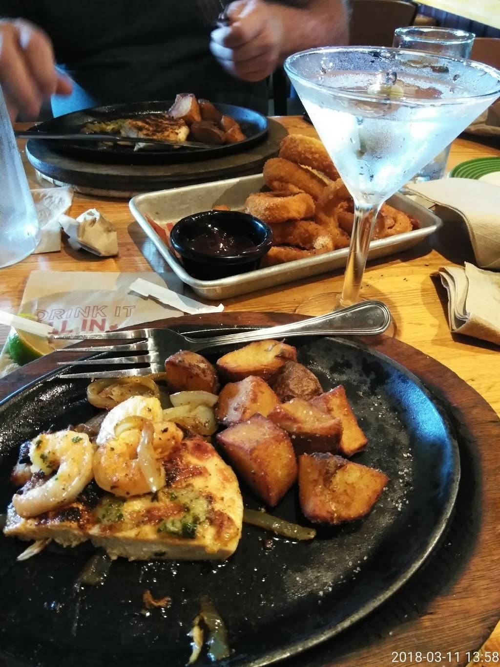 Applebees Grill + Bar | restaurant | 8043 Dani Dr, Fort Myers, FL 33912, USA | 2399395569 OR +1 239-939-5569