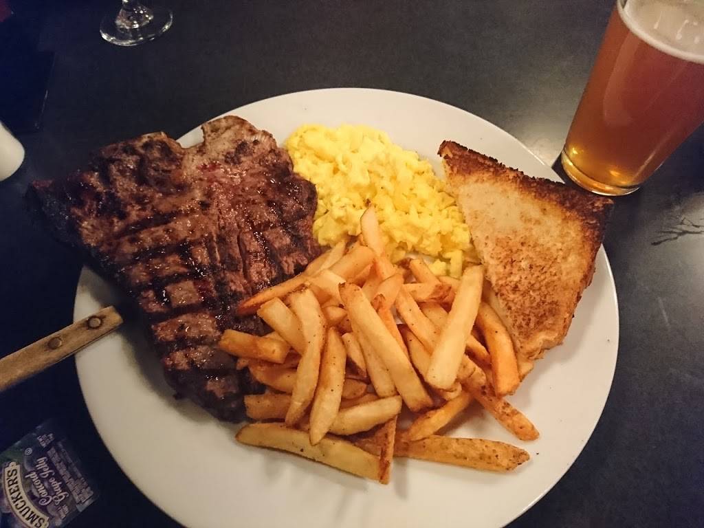 Maxs Classic American Grill | restaurant | 4600 Genesee St, Buffalo, NY 14225, USA | 7166346594 OR +1 716-634-6594