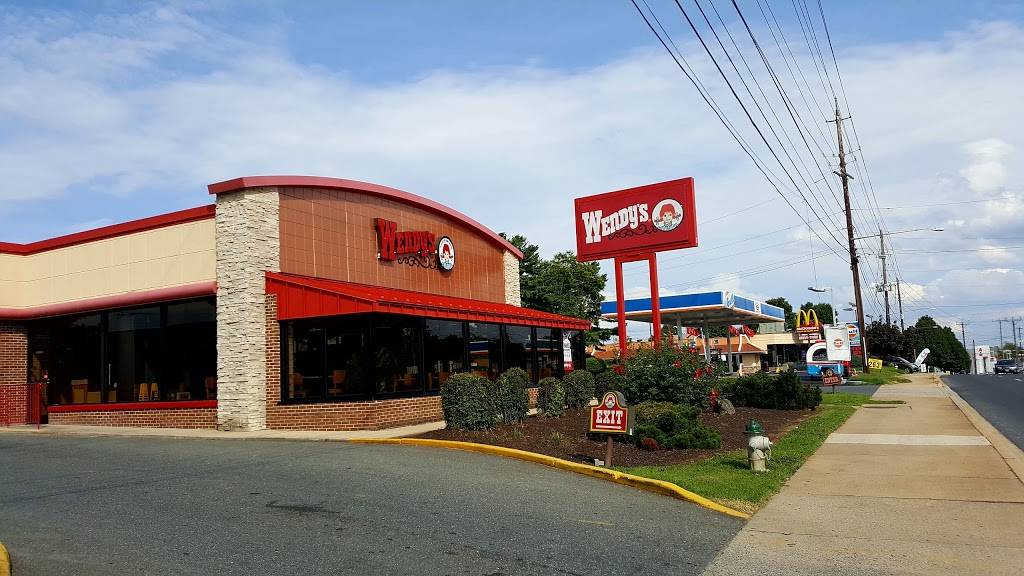 Wendys | restaurant | 15807 Frederick Rd, Rockville, MD 20855, USA | 3019487625 OR +1 301-948-7625