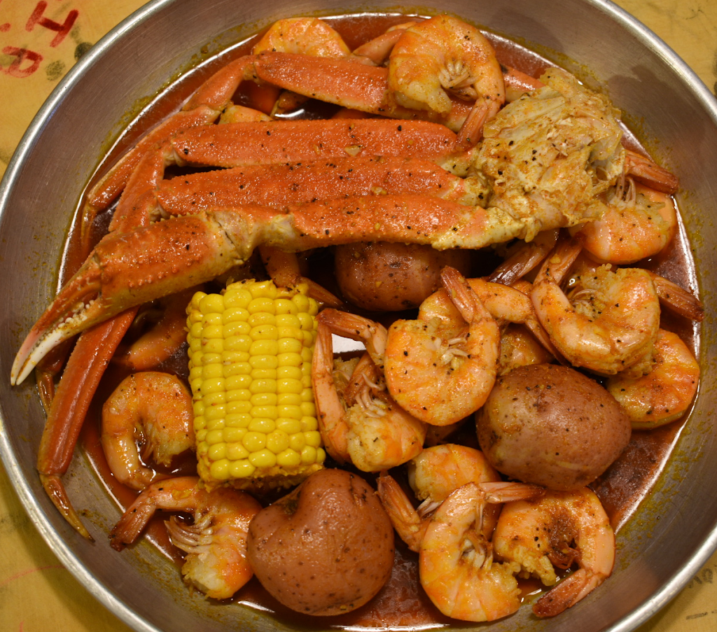 J&C Crab - Juicy Seafood | restaurant | 1036 FL-104 Suite 24, Jacksonville, FL 32218, USA | 9043292224 OR +1 904-329-2224