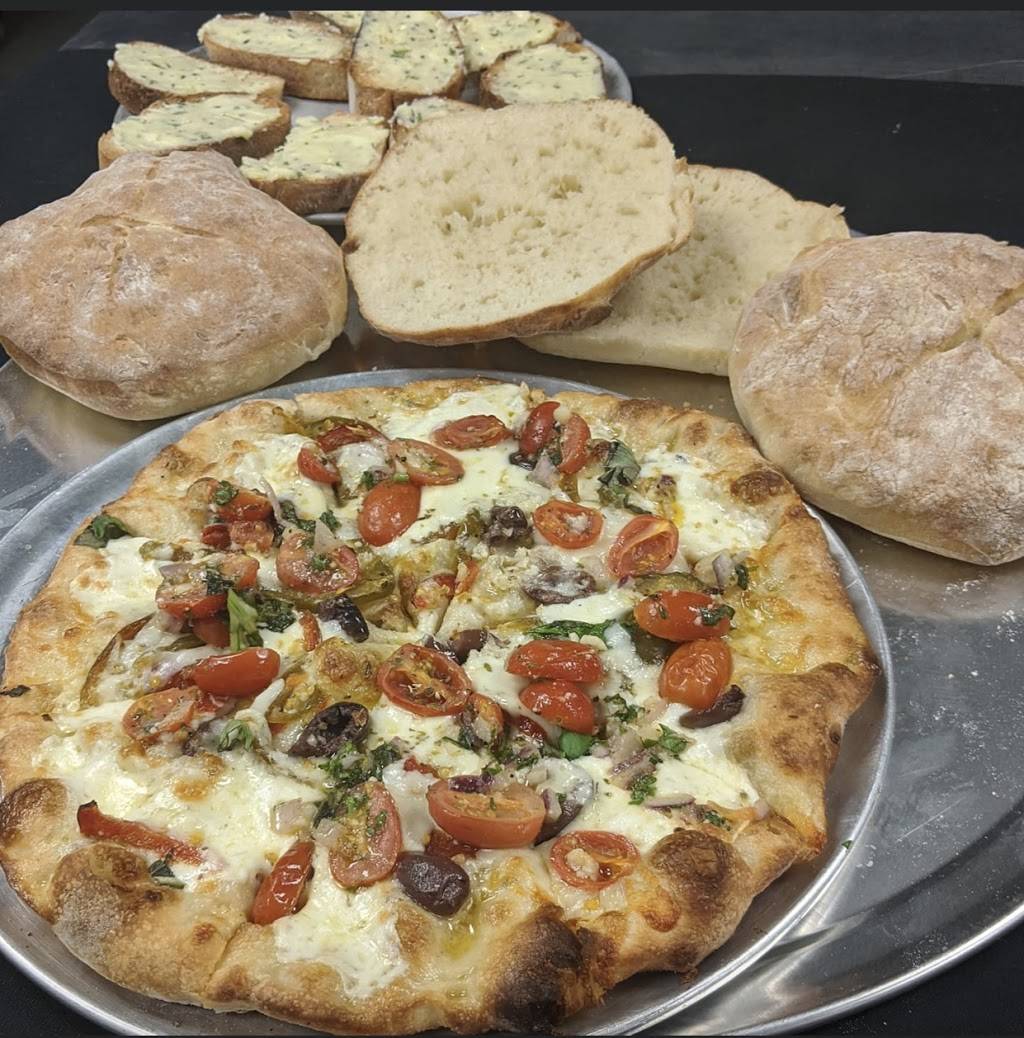 The Manhattan | restaurant | 16 Eden Ave, Southington, CT 06489, USA | 8607365500 OR +1 860-736-5500