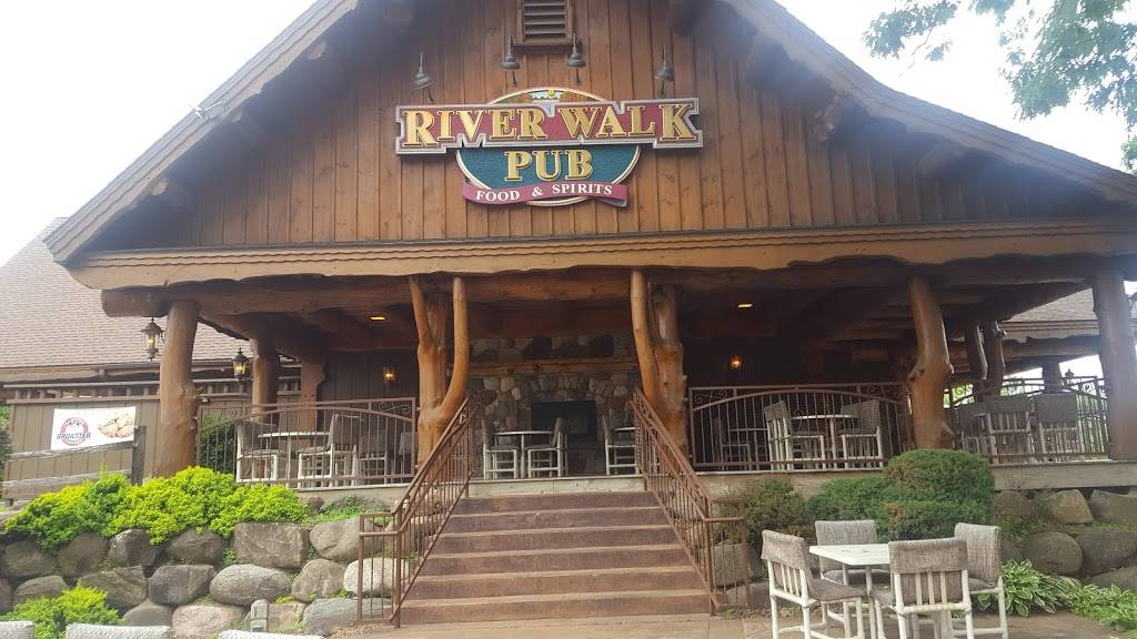 River Walk Pub | restaurant | 911 River Rd, Wisconsin Dells, WI 53965, USA | 6082548215 OR +1 608-254-8215