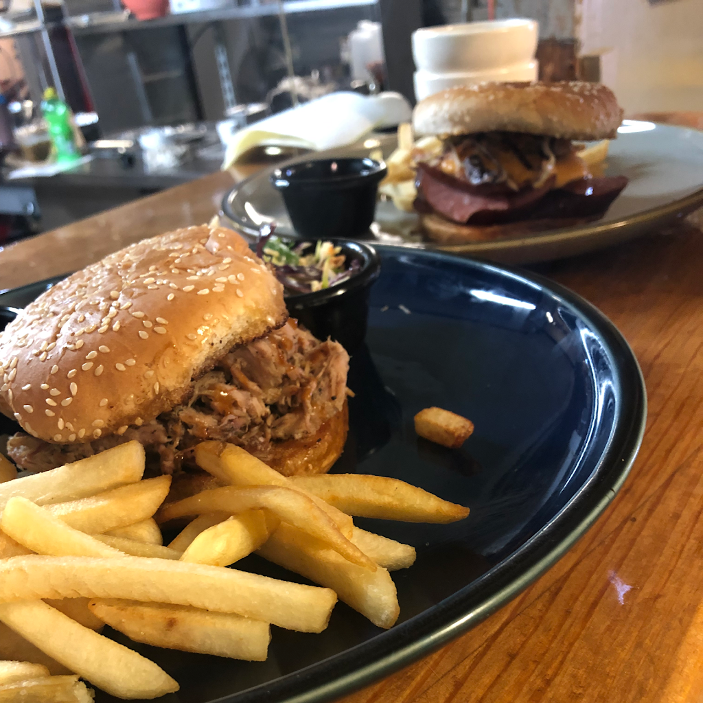 HENRY´S BBQ | restaurant | 3709 B, FM 3028, Mineral Wells, TX 76067, USA | 9402742532 OR +1 940-274-2532