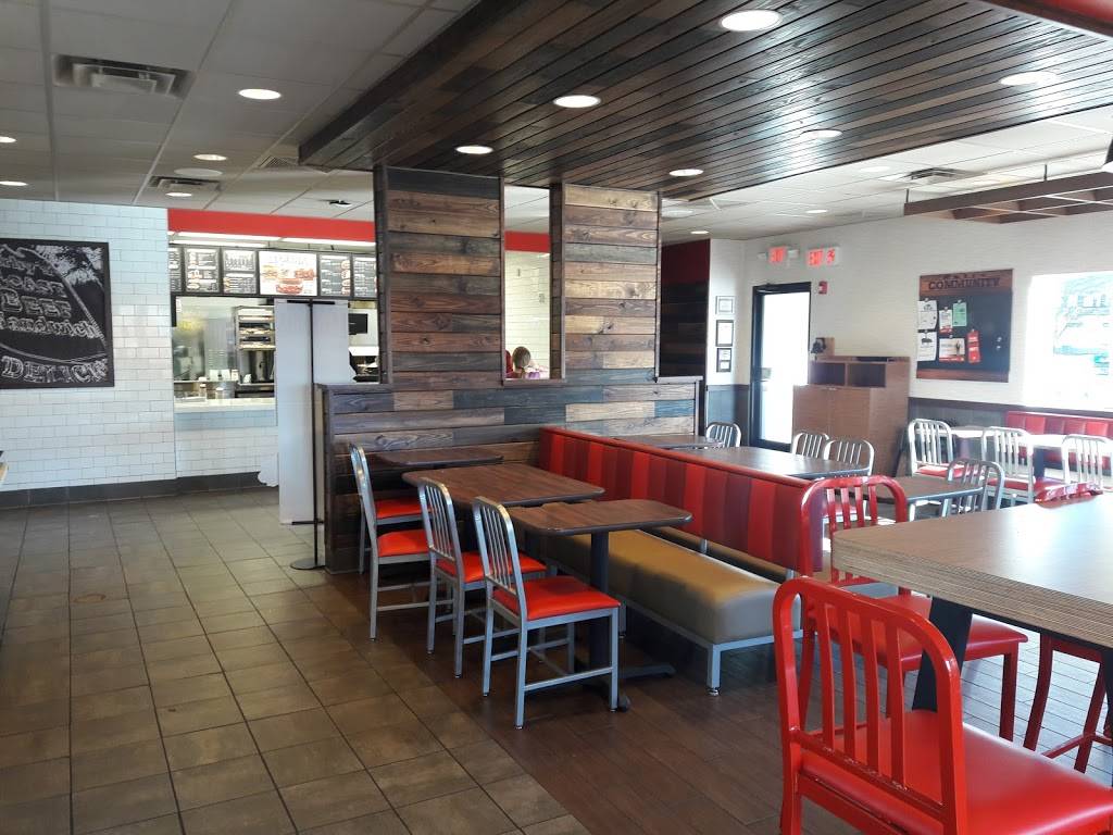 Arbys | restaurant | 867 Meriden-Waterbury Turnpike, Plantsville, CT 06479, USA | 8606219403 OR +1 860-621-9403