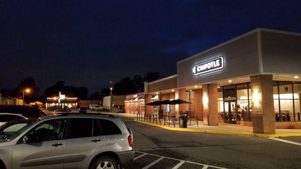 Chipotle Mexican Grill | restaurant | 7711 Harford Rd, Parkville, MD 21234, USA | 4106630167 OR +1 410-663-0167