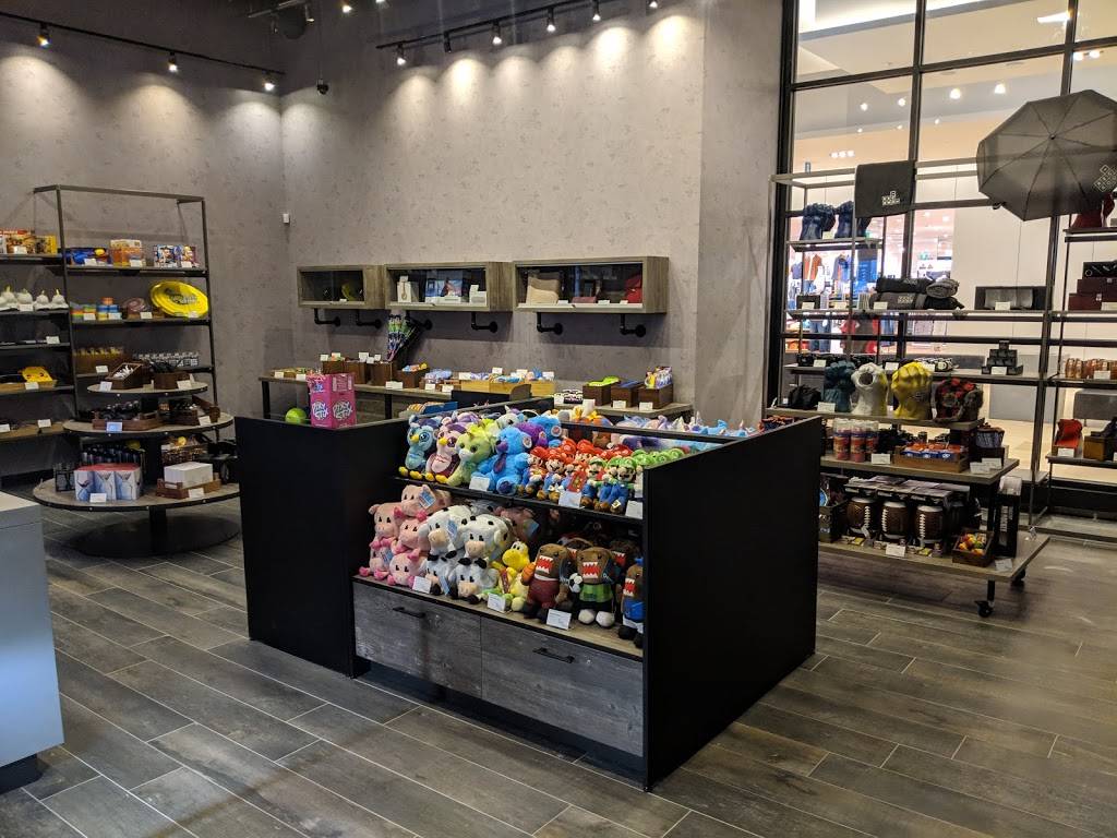 The Rec Room | restaurant | 100 City Centre Dr #1-705, Mississauga, ON L5B 2C9, Canada | 2893410611 OR +1 289-341-0611