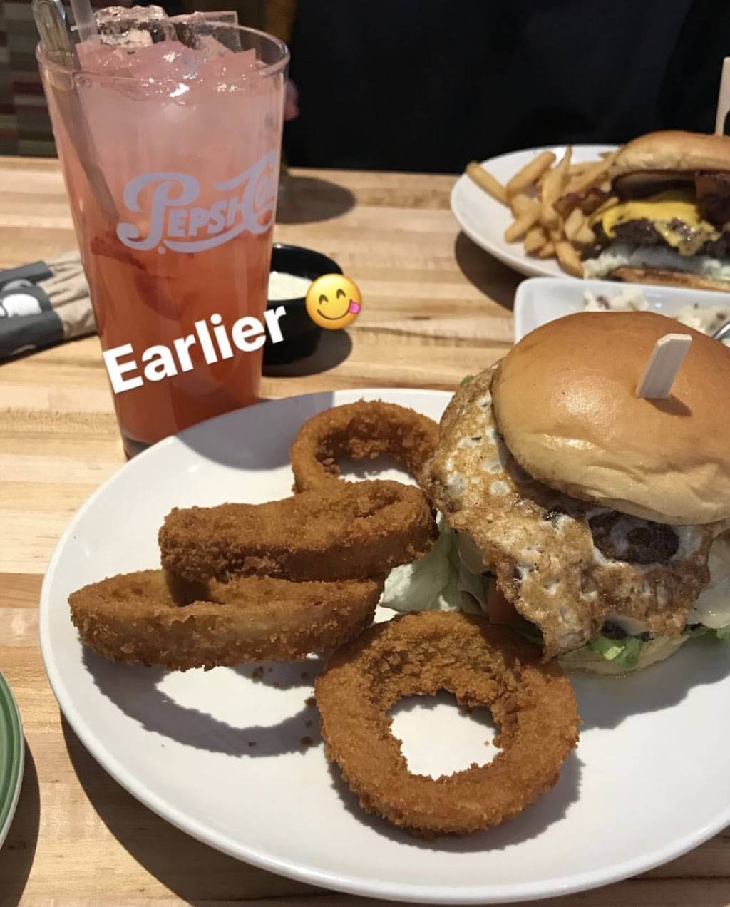 Applebees Grill + Bar | restaurant | 43545 10th St W, Lancaster, CA 93534, USA | 6619426410 OR +1 661-942-6410