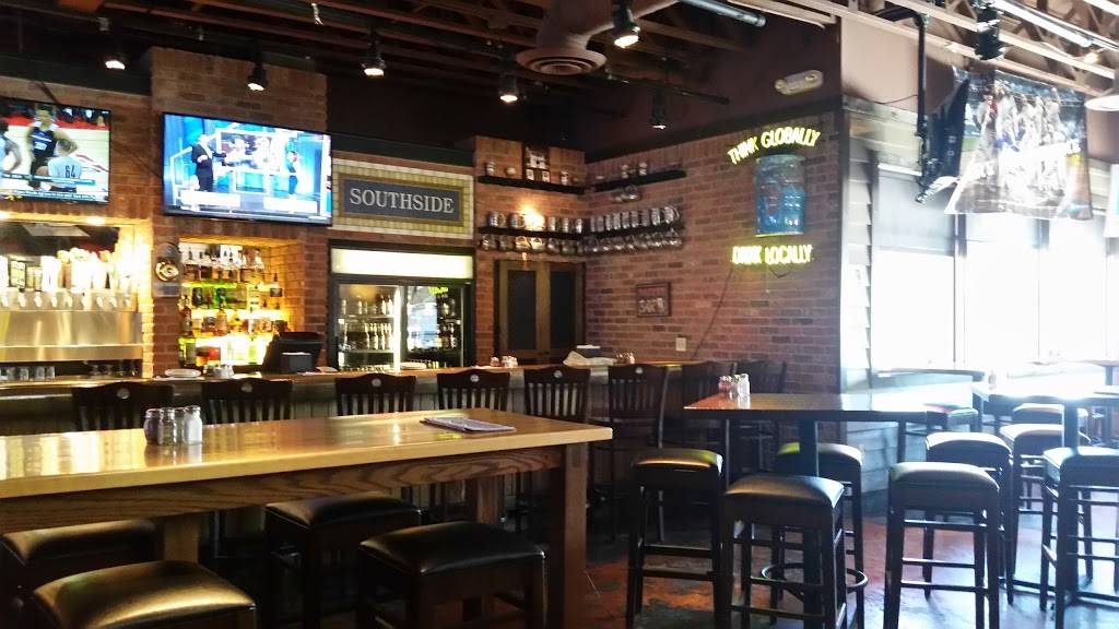 Old Chicago Pizza and Taproom | restaurant | 2495 S Oneida St, Green Bay, WI 54304, USA | 9208841112 OR +1 920-884-1112