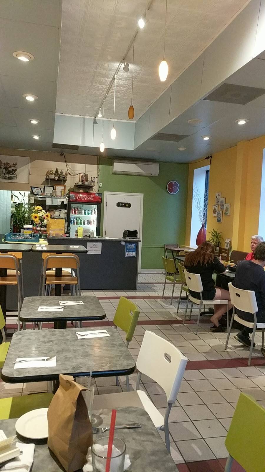 Noodles Restaurant | restaurant | 257 Main St, Northampton, MA 01060, USA | 4135874070 OR +1 413-587-4070