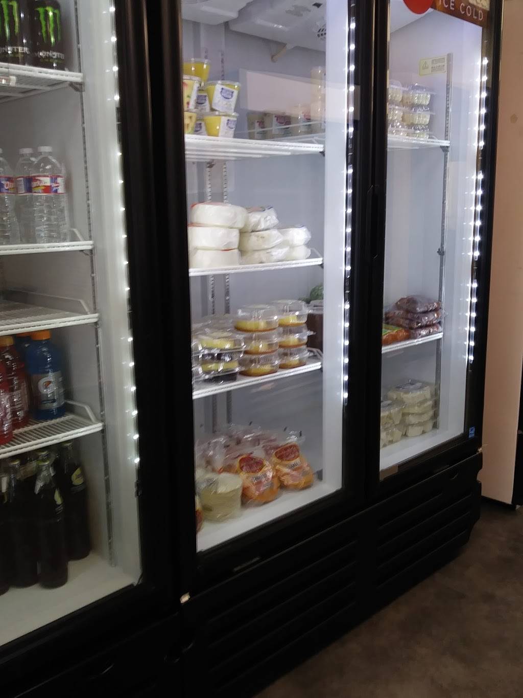 Tortilleria La Nueva Puntada | restaurant | 7798 Spring Valley Rd, Dallas, TX 75254, USA | 4696870588 OR +1 469-687-0588