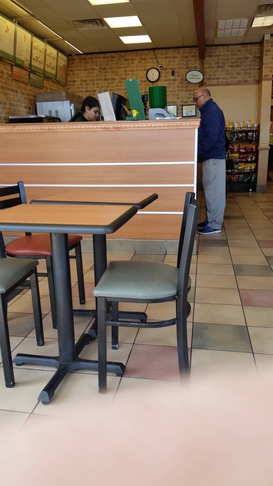 Subway Restaurants | restaurant | 10150 Hwy 6, Sugar Land, TX 77498, USA | 2818796120 OR +1 281-879-6120