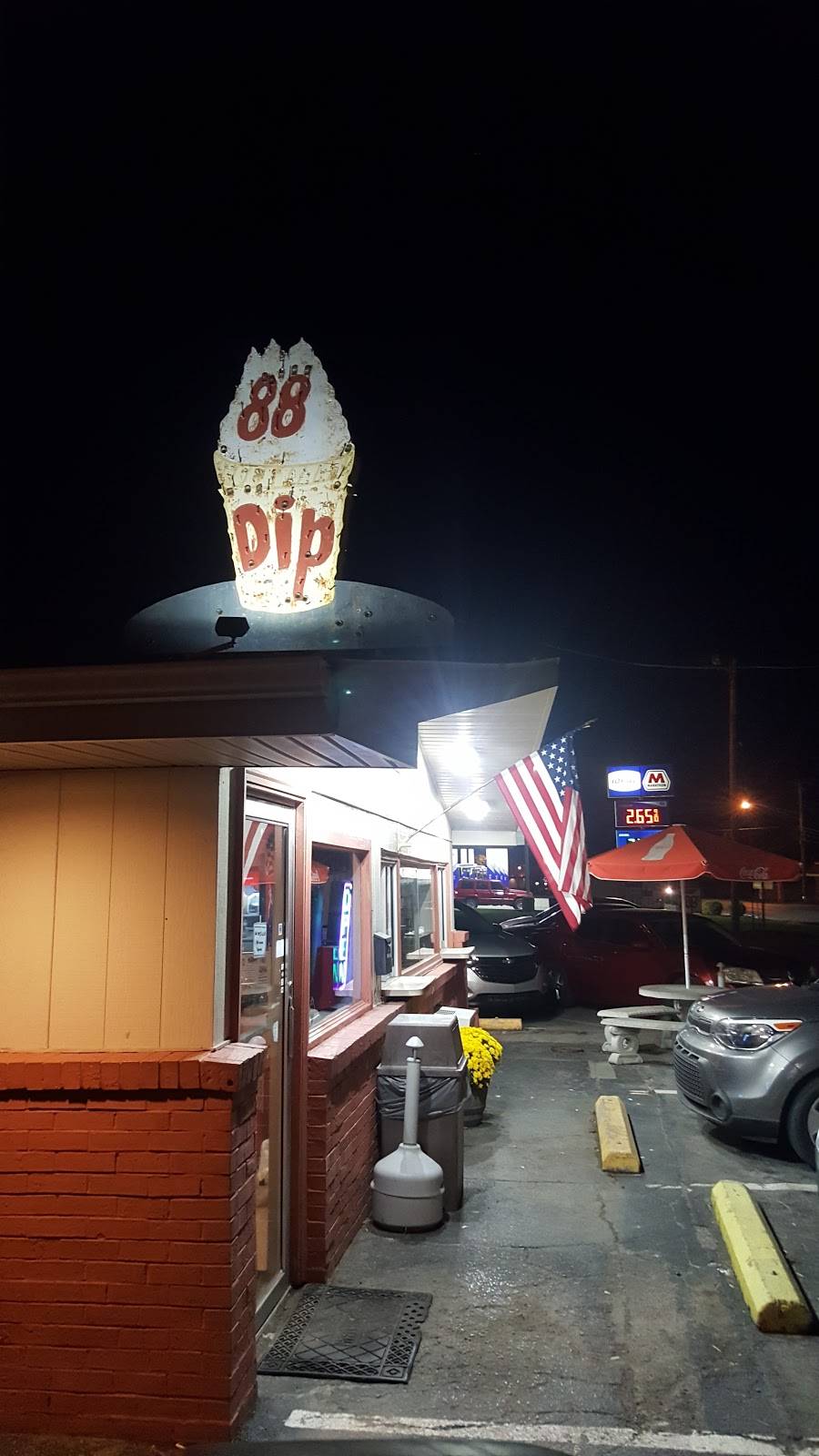 Jones 88 dip | restaurant | 113 Sturgis Rd, Marion, KY 42064, USA | 2709654538 OR +1 270-965-4538